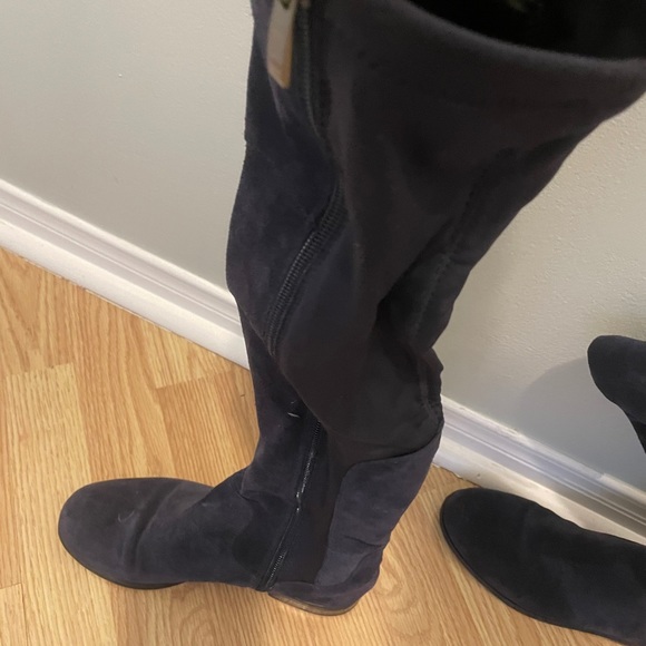 Over the knee, blue suede boots. - Picture 2 of 2